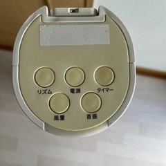 タワー型扇風機の画像