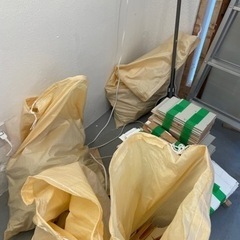 杉板　ゴミ　焚き火　焚き付けにでも。の画像