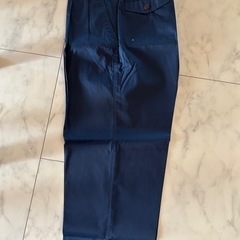 1本価格未使用 作業ズボン　紺色 84501 ツータックパンツ(ポリ65%綿35%)88cm 2本ありの画像