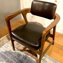 ACME Furniture アームダイニングチェア 