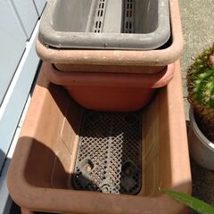 プランター？鉢植え？園芸用土？薬？などの画像