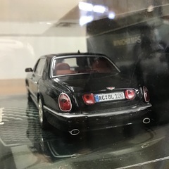 ◇ドリーム尼崎1号館◇ MINI CHAMPS 1/43 Bentley Arnage Rの画像