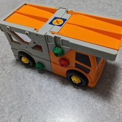 トミカ　キャリアカー&カーゴジェットセット