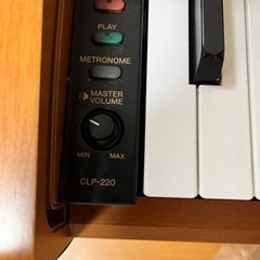 電子ピアノ YAMAHAグラビノーバCLP-220の画像
