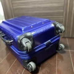 スーツケースの画像