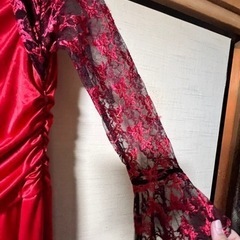 新品タグ付き　社交ダンスドレス　黒×赤　Mの画像