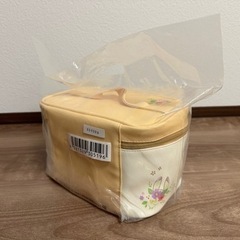 ポケモン一番くじ　バニティポーチの画像