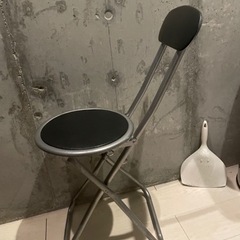 パイプ椅子