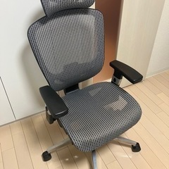 オフィスチェアー　グレー