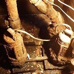 排水槽ポンプ交換作業