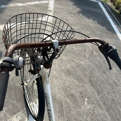 自転車(錆びてますがタイヤ状態良】
の画像