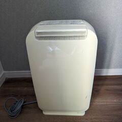 【本日午前中まで】除湿機　日立