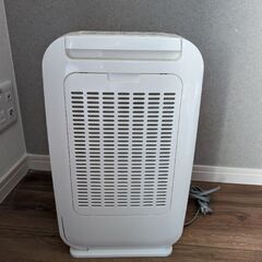 【本日午前中まで】除湿機　日立の画像