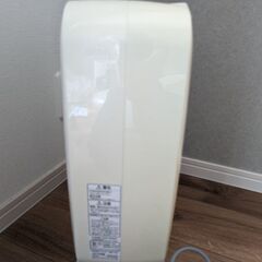 【本日午前中まで】除湿機　日立の画像