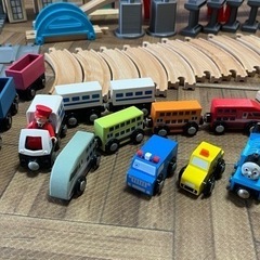 木製レール 電車の画像