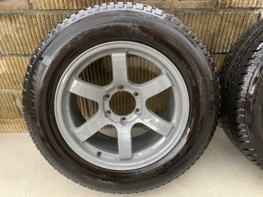 車のパーツ タイヤ、ホイール