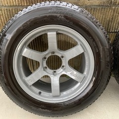 車のパーツ タイヤ、ホイール