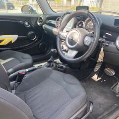 MINI・クーパーS・ＳＰＯＲＴＳボタン・サンルーフ・17インチアルミ・3ドア・早い者勝ち！の画像
