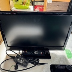 テレビ　TMY  2012年式　22インチ リモコン付き　中古