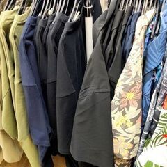 不要な服（古着）や処分したい服があれば譲って頂ければ幸いです。メ...