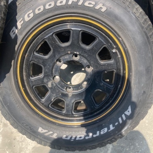 車のパーツ タイヤ、ホイール