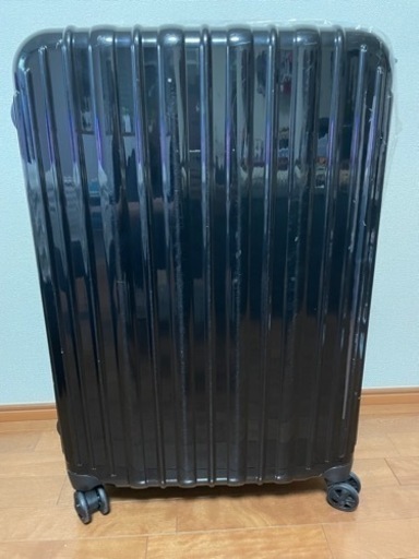 スーツケース