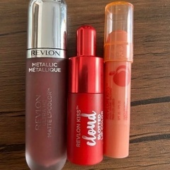 口紅 コスメ　レブロン　口紅　3本　セット販売　705 レブロン...