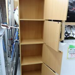 商談中！【恵庭】☆中古品☆4段 扉付収納棚 幅42×奥行30×高...