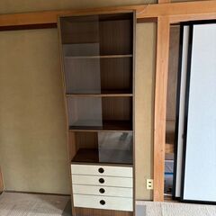 収納棚の画像