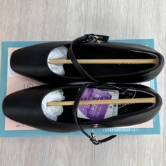 パンプス 新品未使用 Ladyworker ブラック オフィス ストラップ 歩きやすいの画像