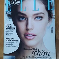 美品　ドイツ版の　ELLE ファッション雑誌　レトロ　2012年