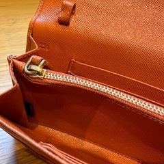 超値下げ中！PRADA  肩がけバッグ　財布の画像