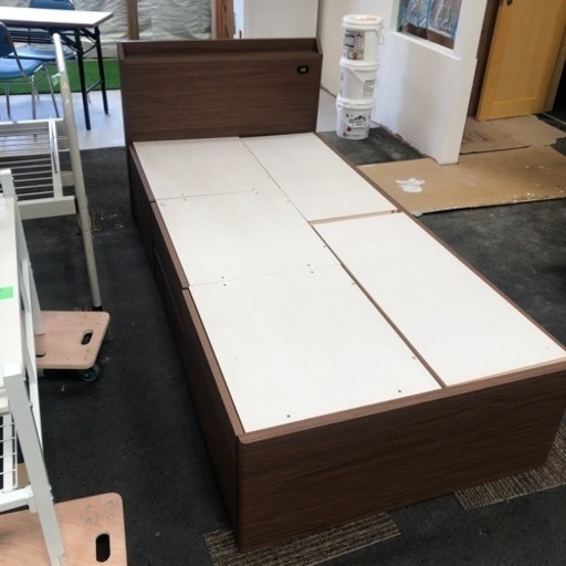 ニトリ　シングルベット　収納付き