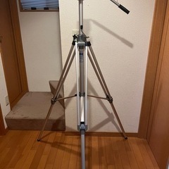 【お譲り先決まりました】大型カメラ三脚　velbon WX-85...