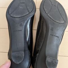エナメル　日本製パンプス　22.5cmの画像