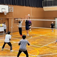 6人制　男女混合個人参加型バレーボール − 大阪府
