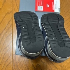 ニューバランス　NEW balanceスニーカー、サンダルセットの画像