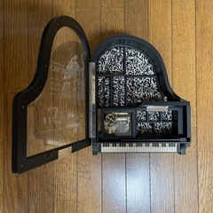 ピアノ型宝石箱　オルゴール付きの画像