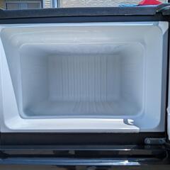 【受渡し者決定】Haier ハイアール 2ドア 冷凍冷蔵庫 106L 冷凍室33L 冷蔵庫73L JR-N106H 2015年製 一人暮らし 単身赴任の画像