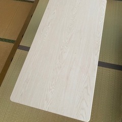 昇降式テーブルの画像