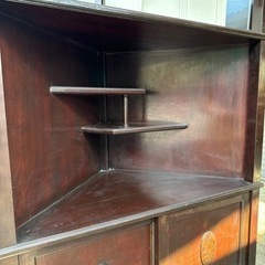 アンティーク　コーナー棚　収納家具の画像
