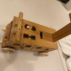 森のパズルバス　手押し車の画像