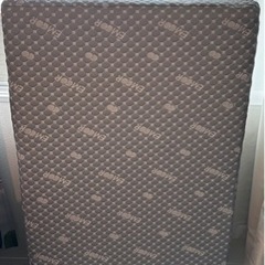 【EMOOR LUXE】 高反発ウレタン 三つ折りマットレス セミダブルサイズの画像