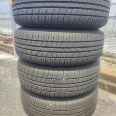15㌅アルミホイール(BRIDGESTONE SICUREZZA design T7)と15㌅タイヤ(GOODYEAR Efficient Grip ECO)の4本セット  バリ山 / バリ溝  の画像