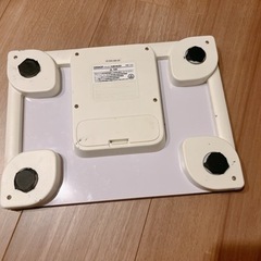 オムロン　体重計の画像