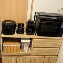 【最終値下げ】スライド棚付き食器棚