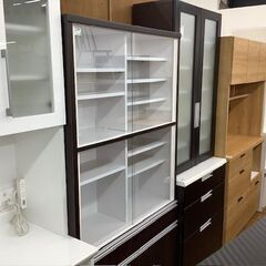 90分の無料軽トラック貸出サービス！ ガラス扉食器棚(ブラック)