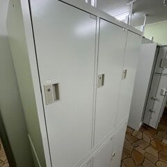 美品！オフィス用ロッカー（縦型3人用×２）■値下げの画像