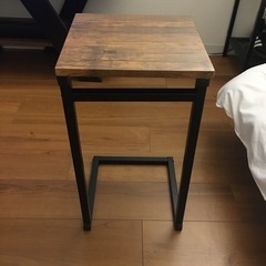 家具　サイドテーブル　木目調