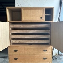桐のタンスの画像